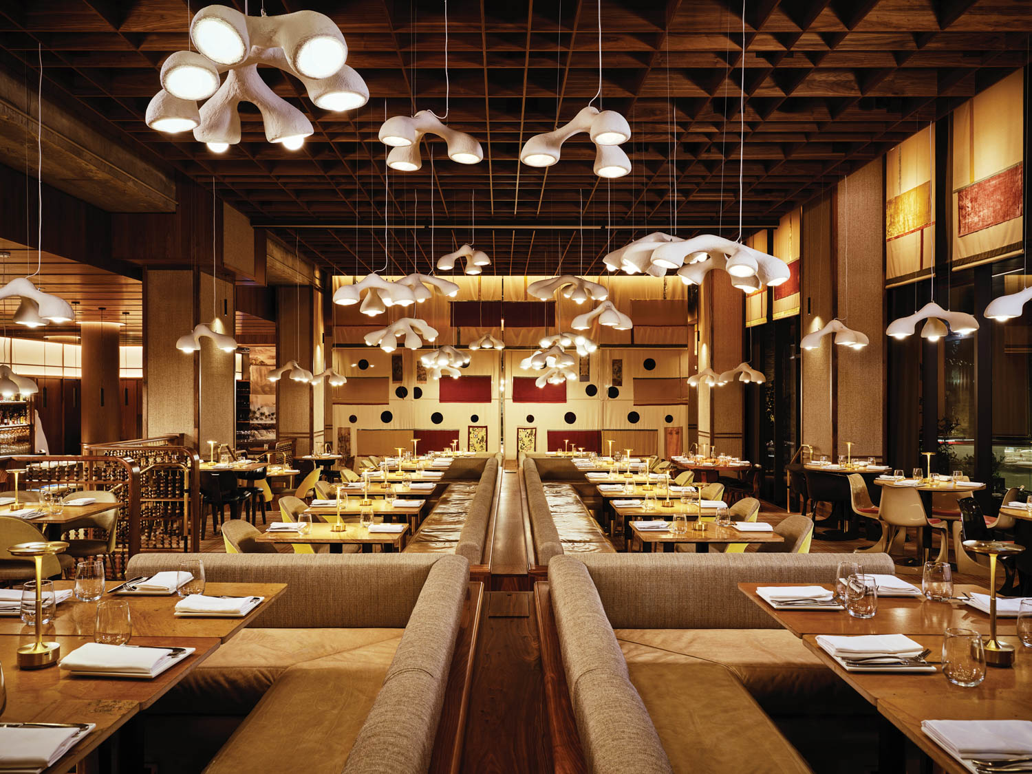 Retail and food and beverage interior